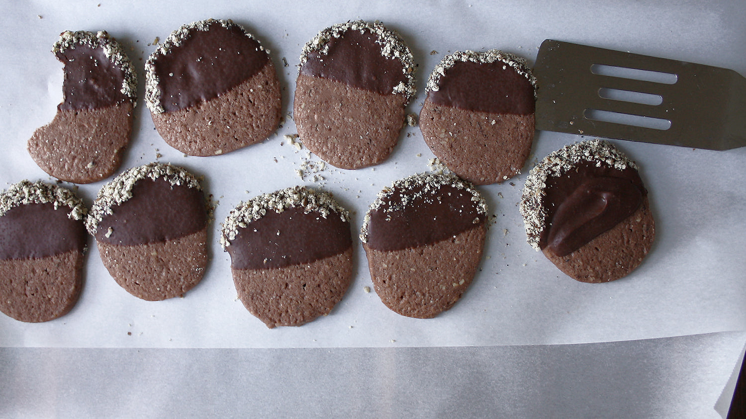 Flourless Chocolate Walnut Cookies